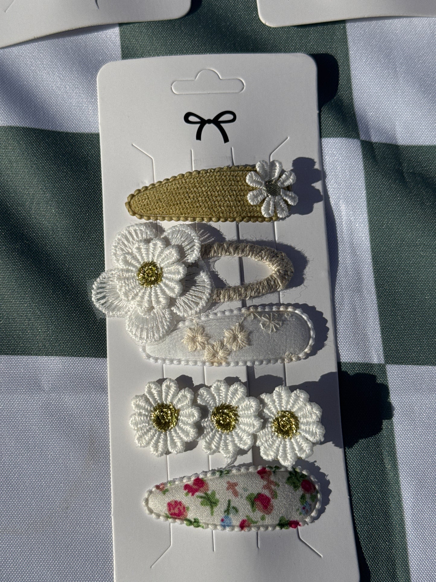 Floral hair clips